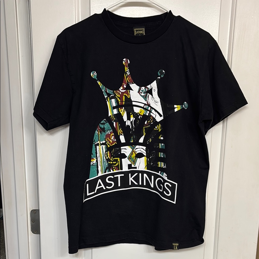 Last Kings Black Short Sleeve Tee with Graphic Design Size Medium